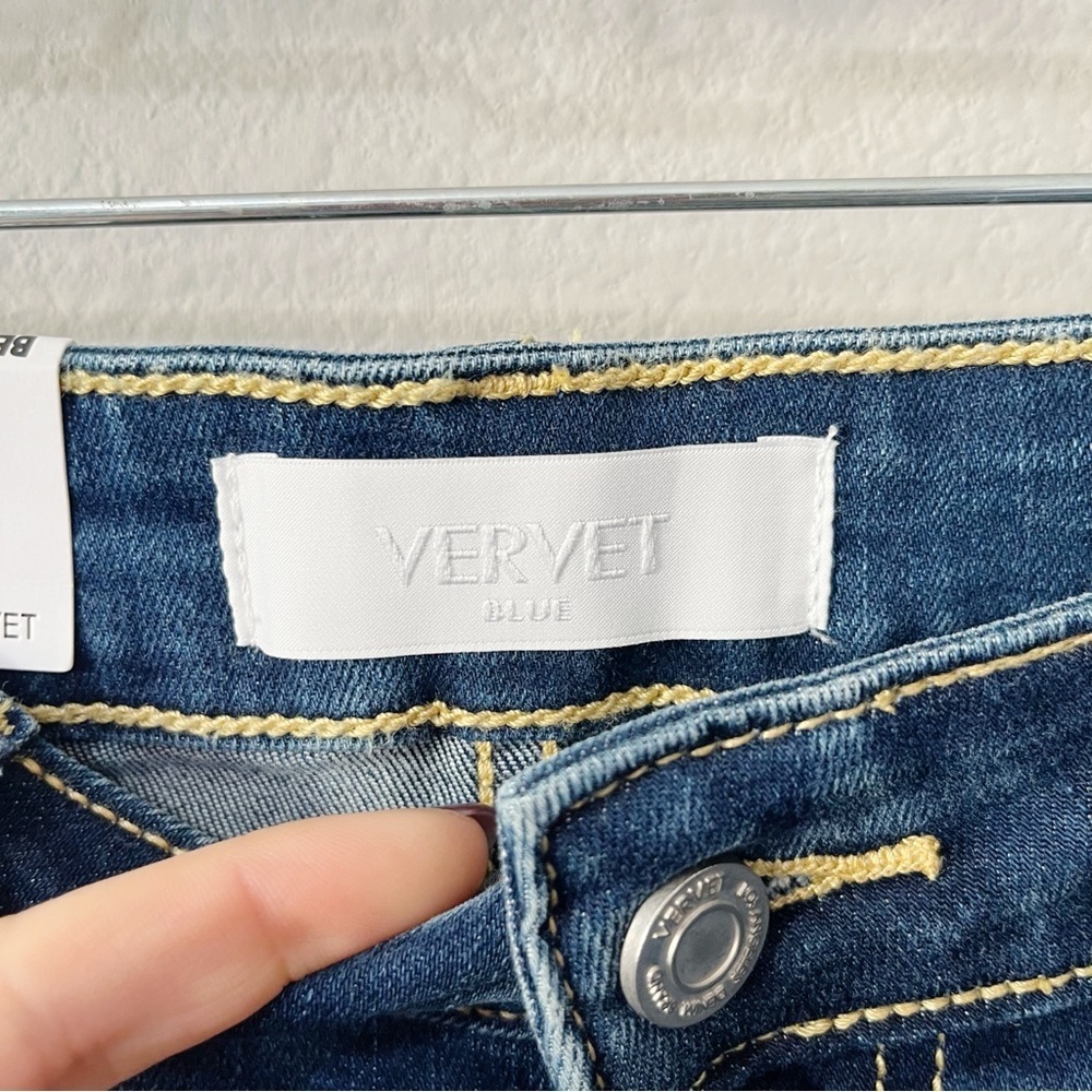 Vervet Women's Size 28/7 Bella Highrise Cropped Flare Blue Jeans Distressed NEW - Picture 12 of 14
